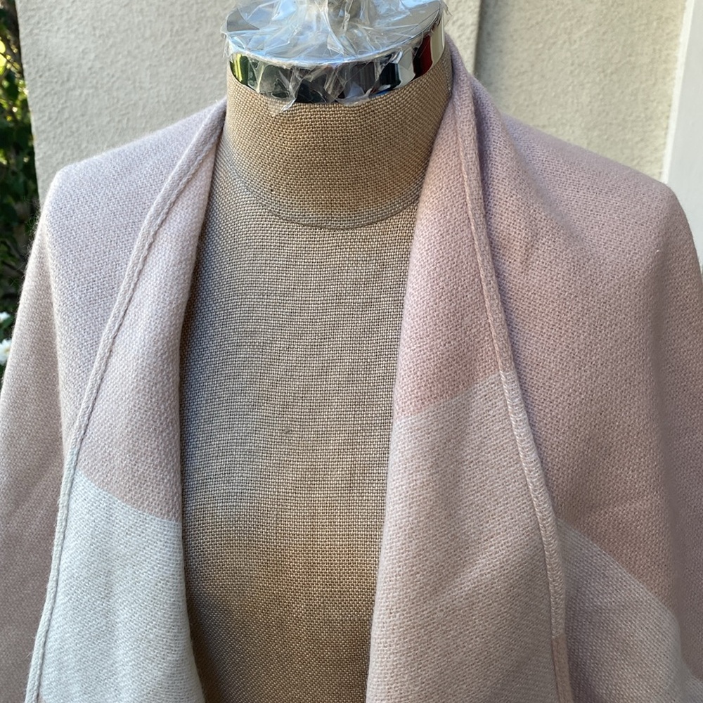 NWT Soia & Kyo gorgeous wrap/shawl from Barney’s New York. - Picture 4 of 14